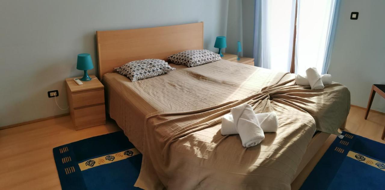 Apartment Lara Rovigno Esterno foto